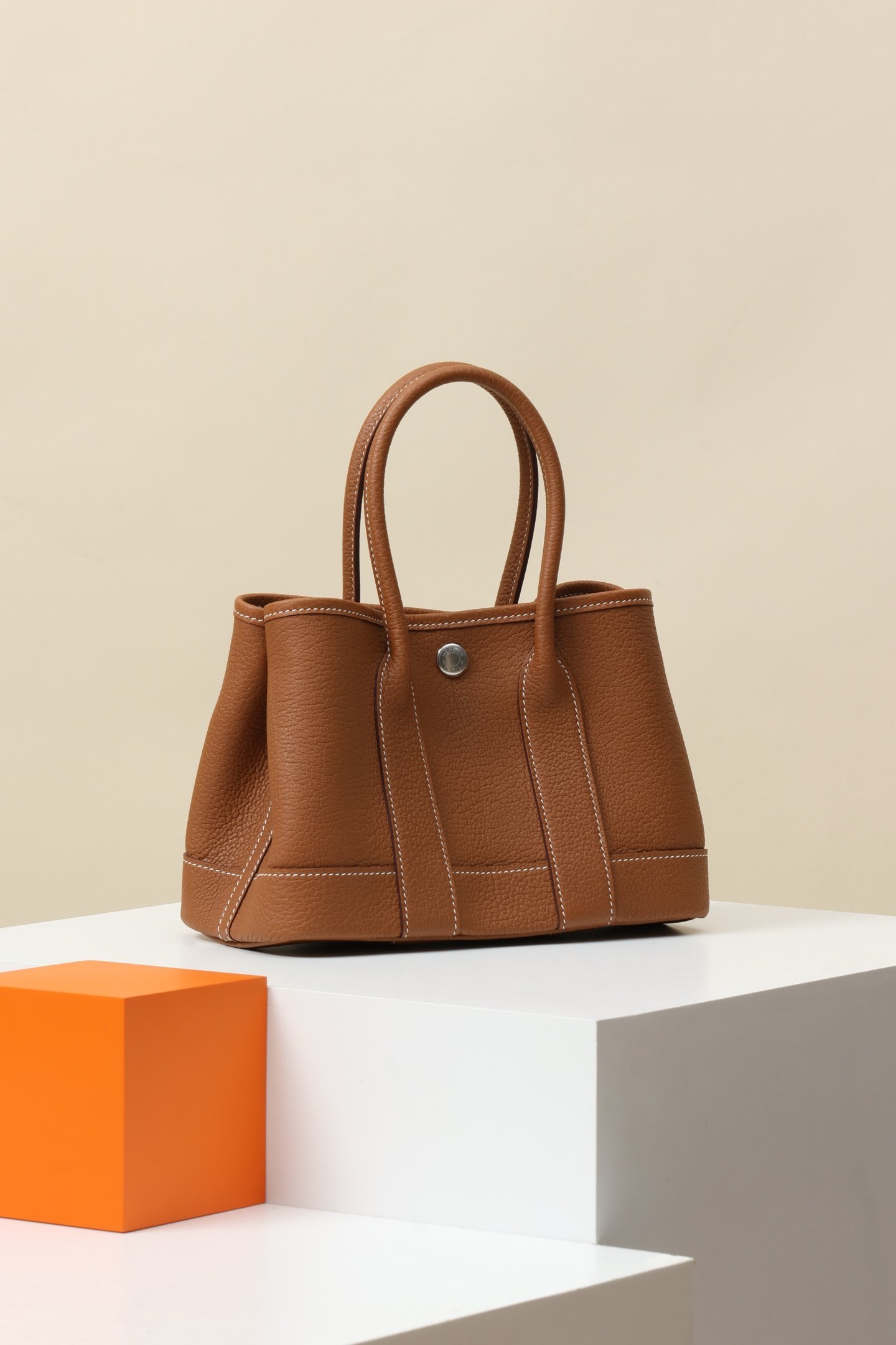 Hermès Garden Party 23 – Negonda Gold (37) PHW detail image 2 sourced from womanlvbag.com