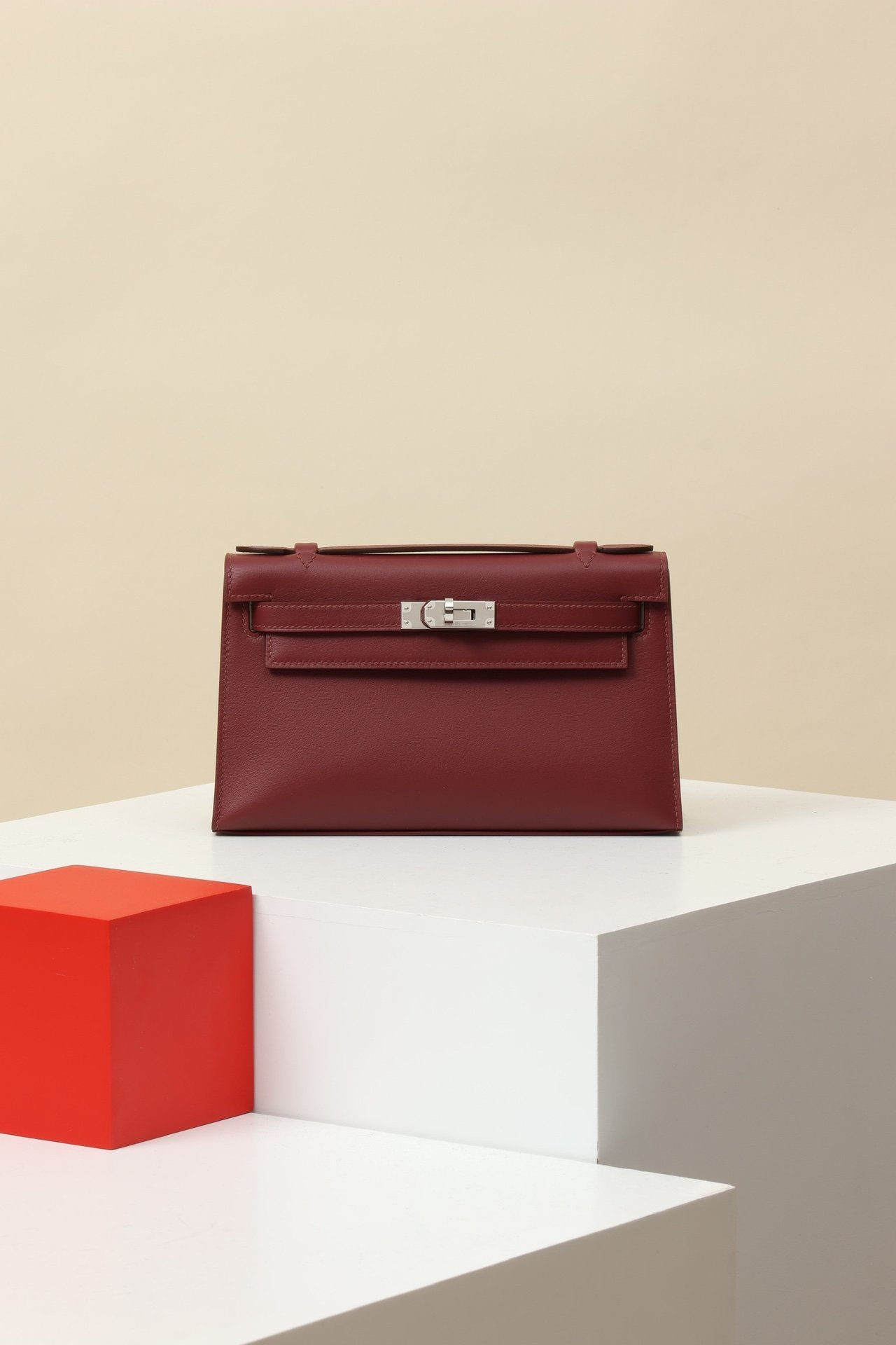Hermès Mini Kelly 22 (Generation I) detail image 1 sourced from womanlvbag.com