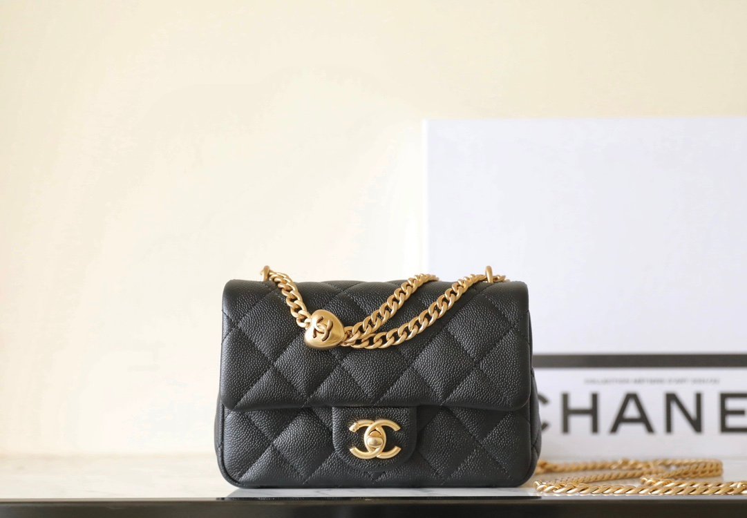 CHANEL Small Sweetheart Flap Bag – Black Calfskin & 24K Vintage Gold detail image 1 sourced from womanlvbag.com