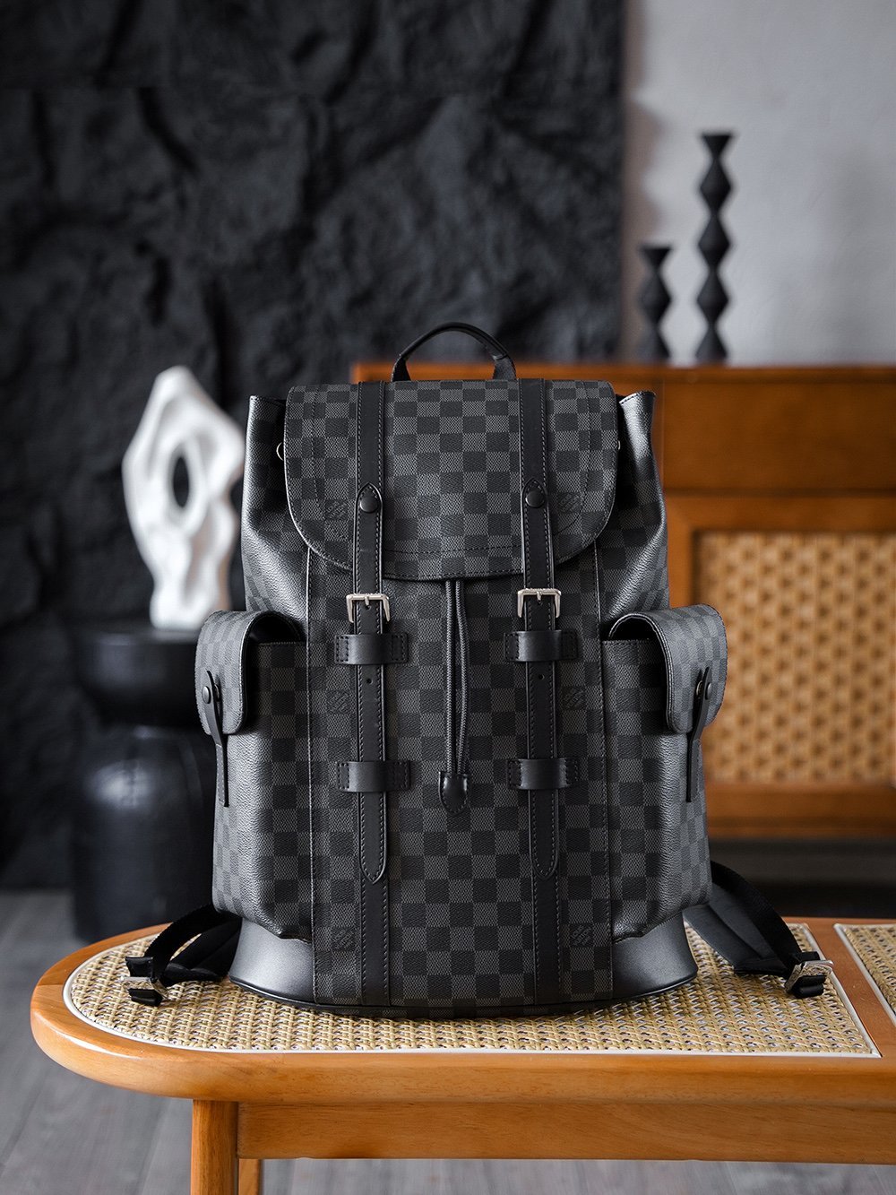 Louis Vuitton Christopher MM – Damier Graphite Canvas (N41379) detail image 1 sourced from womanlvbag.com