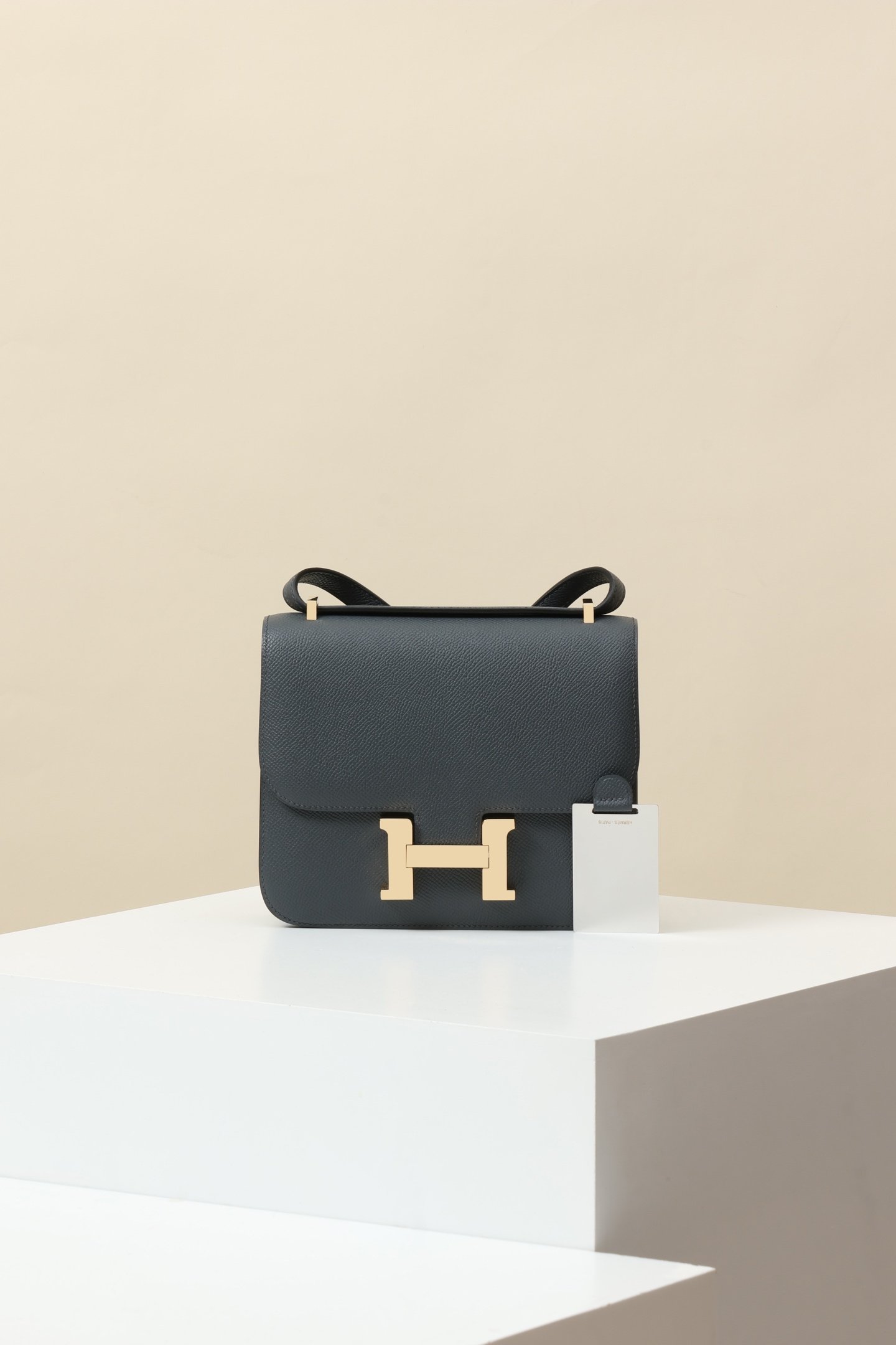 Hermès Constance 19, a 2024 seasonal 'Mirror' edition detail image 1 sourced from womanlvbag.com