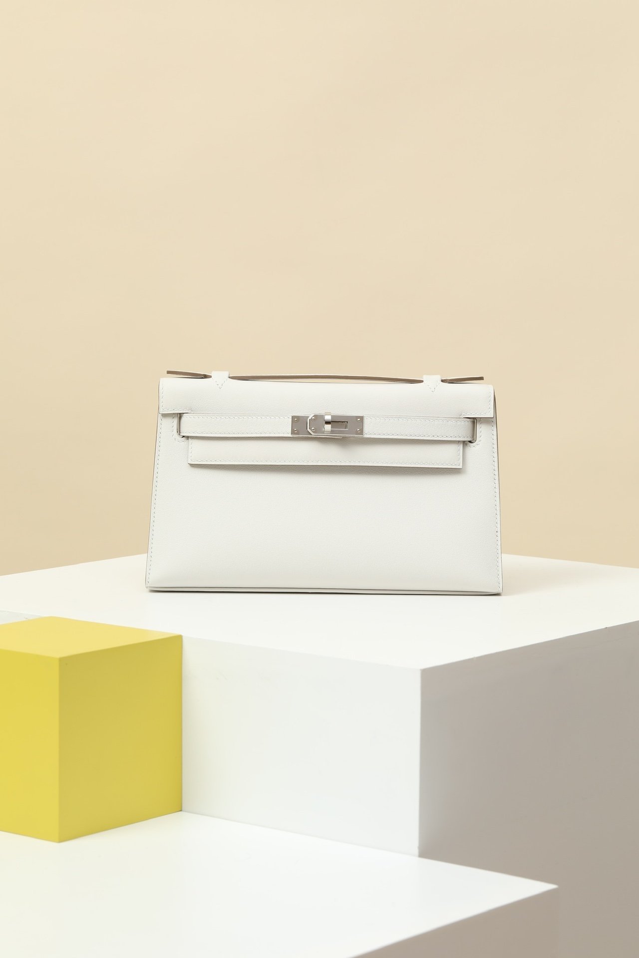 Hermes Mini Kelly 22 (Generation I) detail image 1 sourced from womanlvbag.com