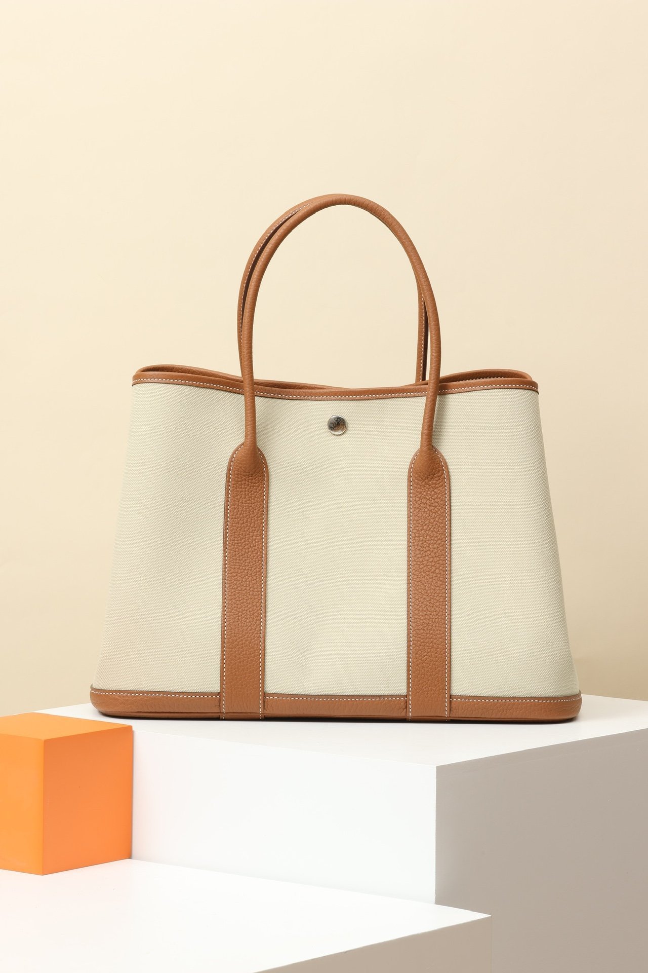 Hermès Garden Party 30 – Toile H & Negonda Gold (37) / Béton (8L) PHW detail image 1 sourced from womanlvbag.com