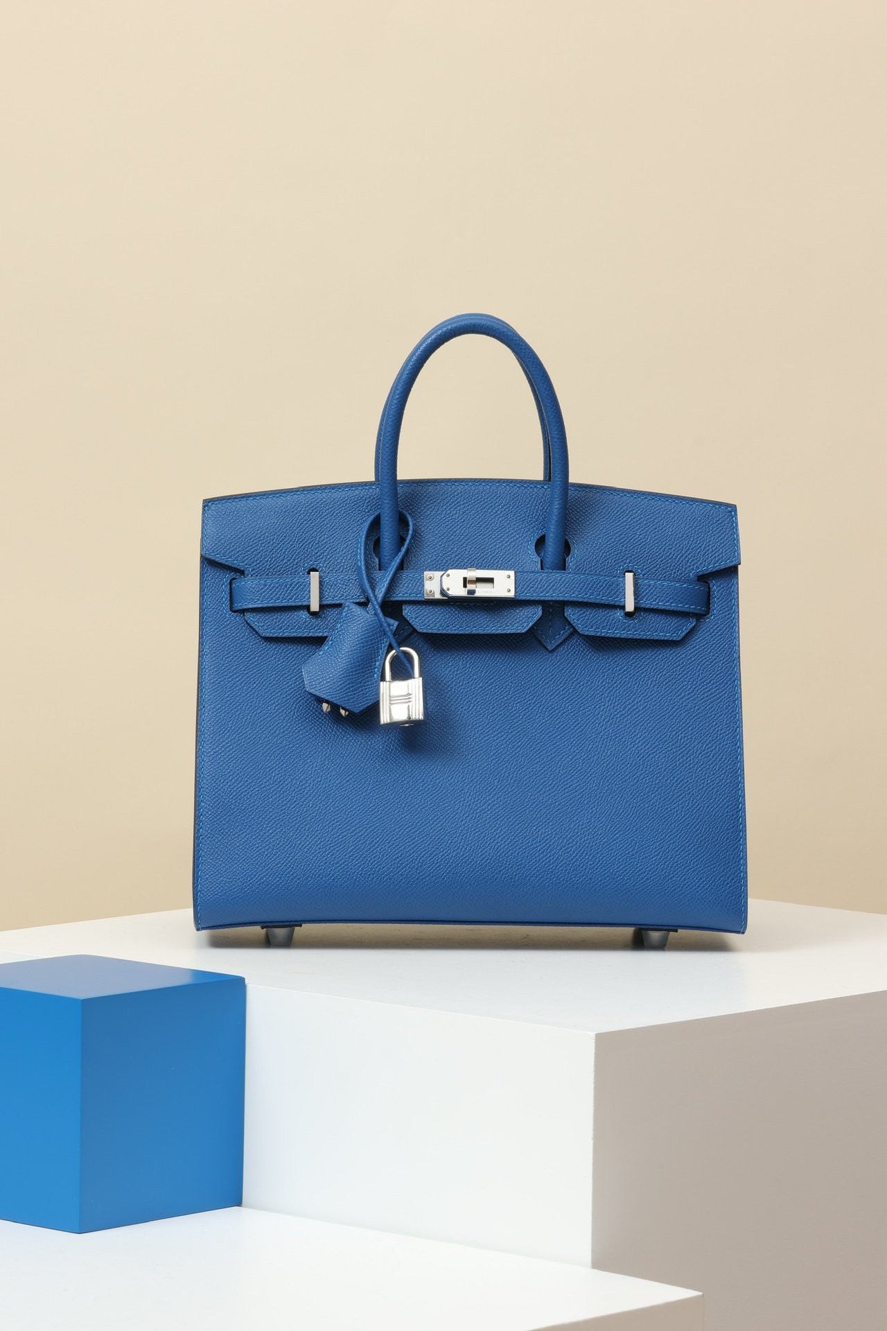 Hermès Birkin 25 Blue France Epsom PHW comparison image 2 sourced from womanlvbag.com
