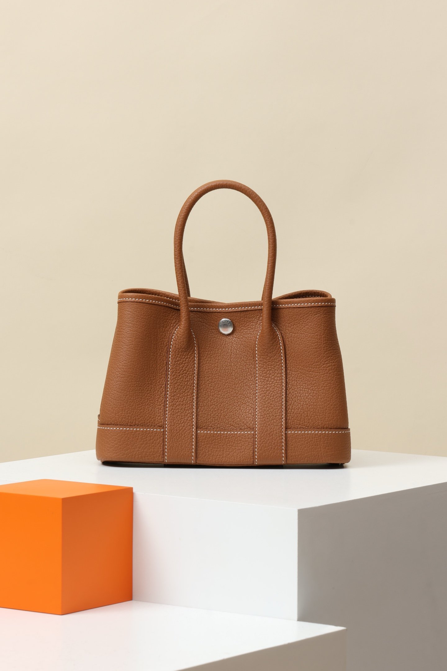 Hermès Garden Party 23 – Negonda Gold (37) PHW detail image 1 sourced from womanlvbag.com