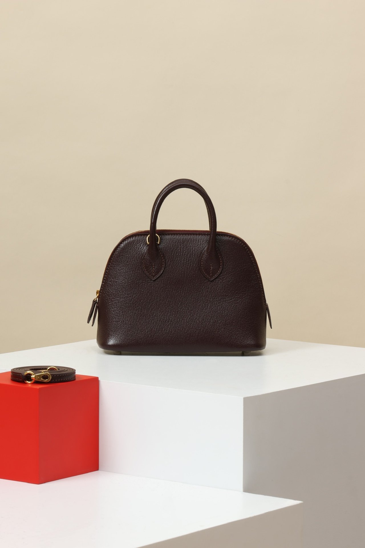 Hermès Mini Bolide 1923 detail image 1 sourced from womanlvbag.com