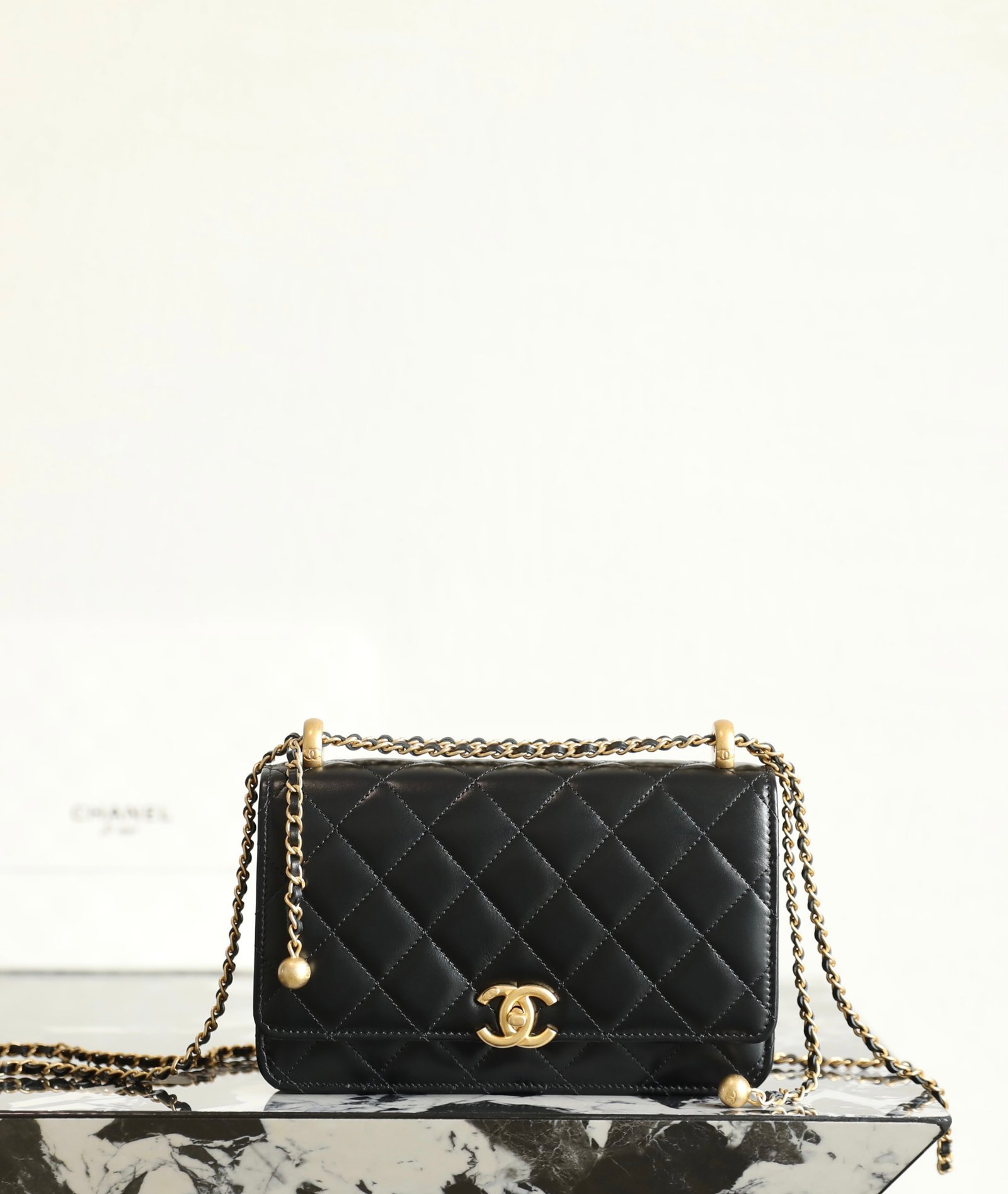 CHANEL Trendy CC Handle Wallet On Chain (WOC) – Black Caviar Leather & 14K Light Gold Hardware detail image 1 sourced from womanlvbag.com